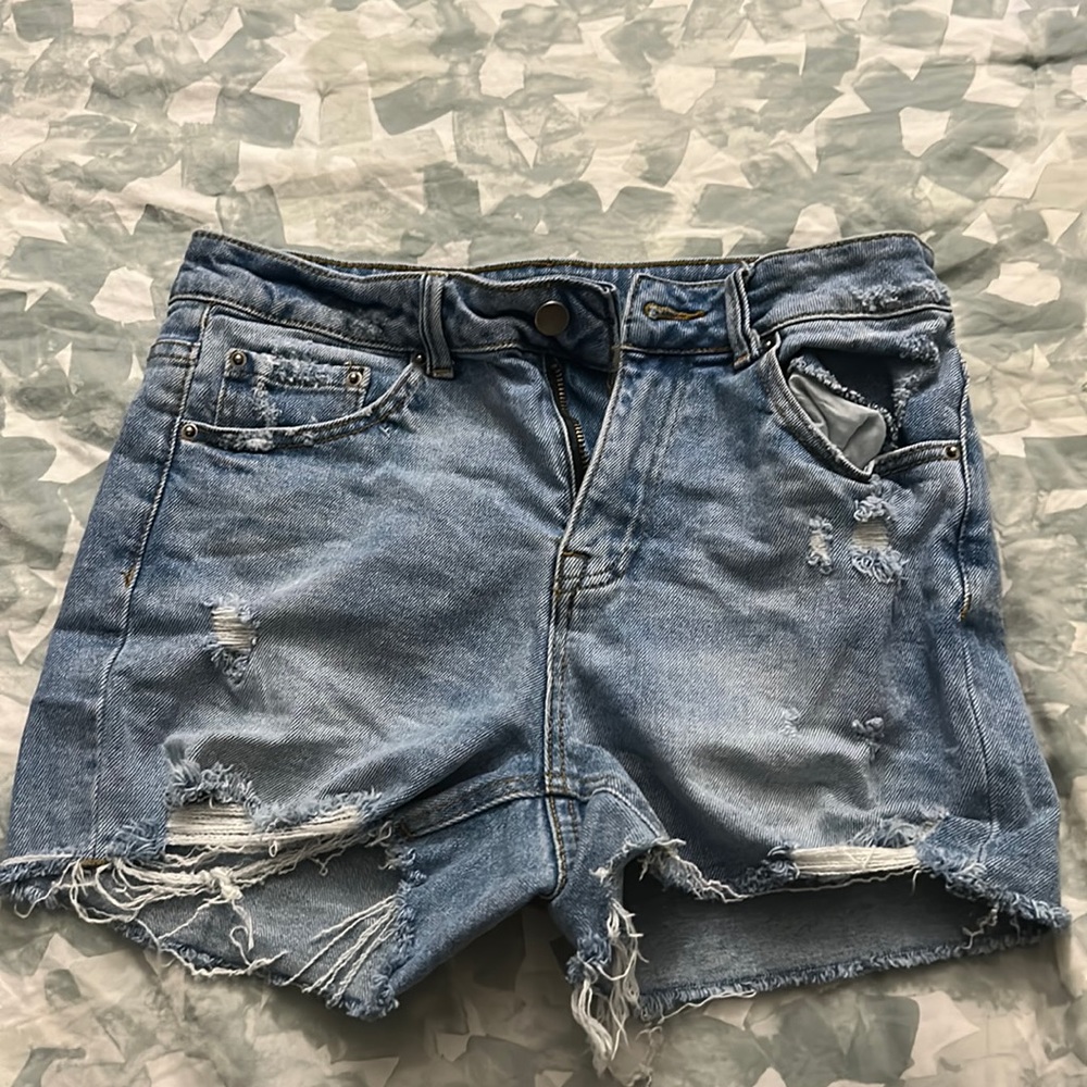 Fashion Nova Jean shorts - size 9